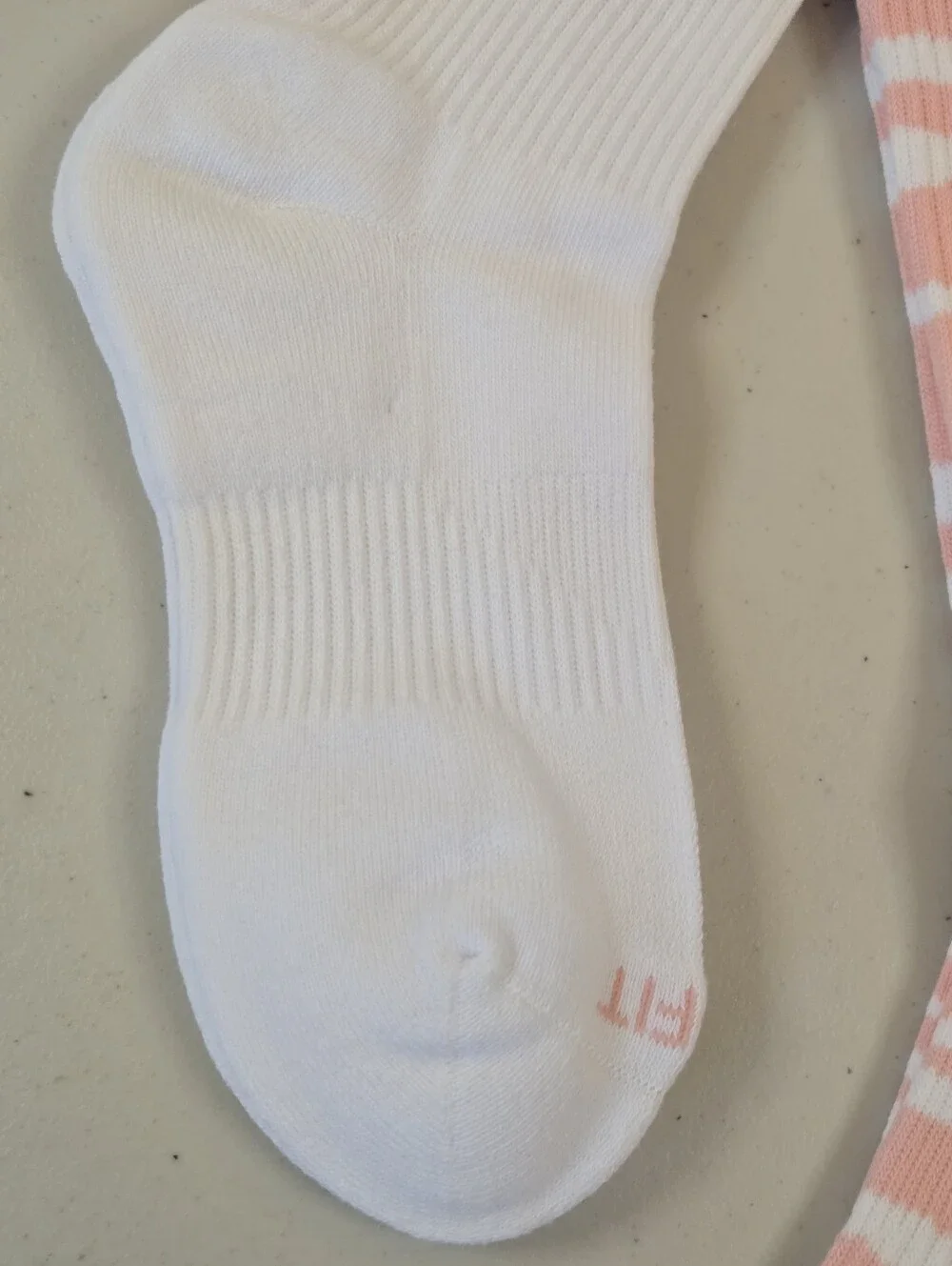NWoT Nike 3-Pack Pink & White Crew Socks Medium 6-10
